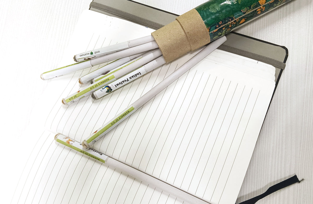 Assorted Jungle Species Growable Pencils